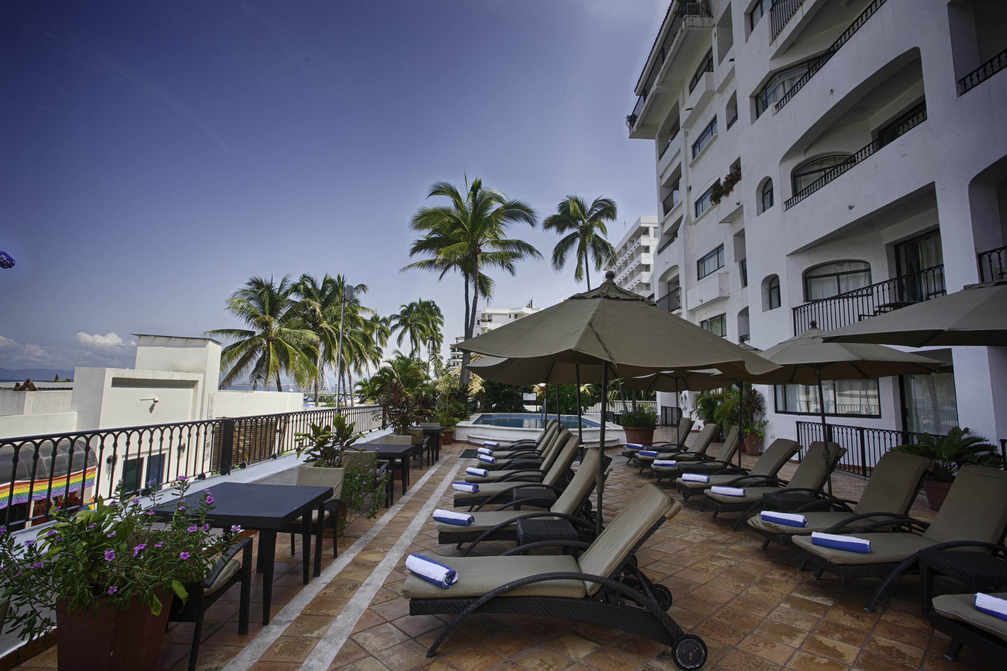 One Beach Street Zona Romantica Пуэрто-Вальярта Экстерьер фото