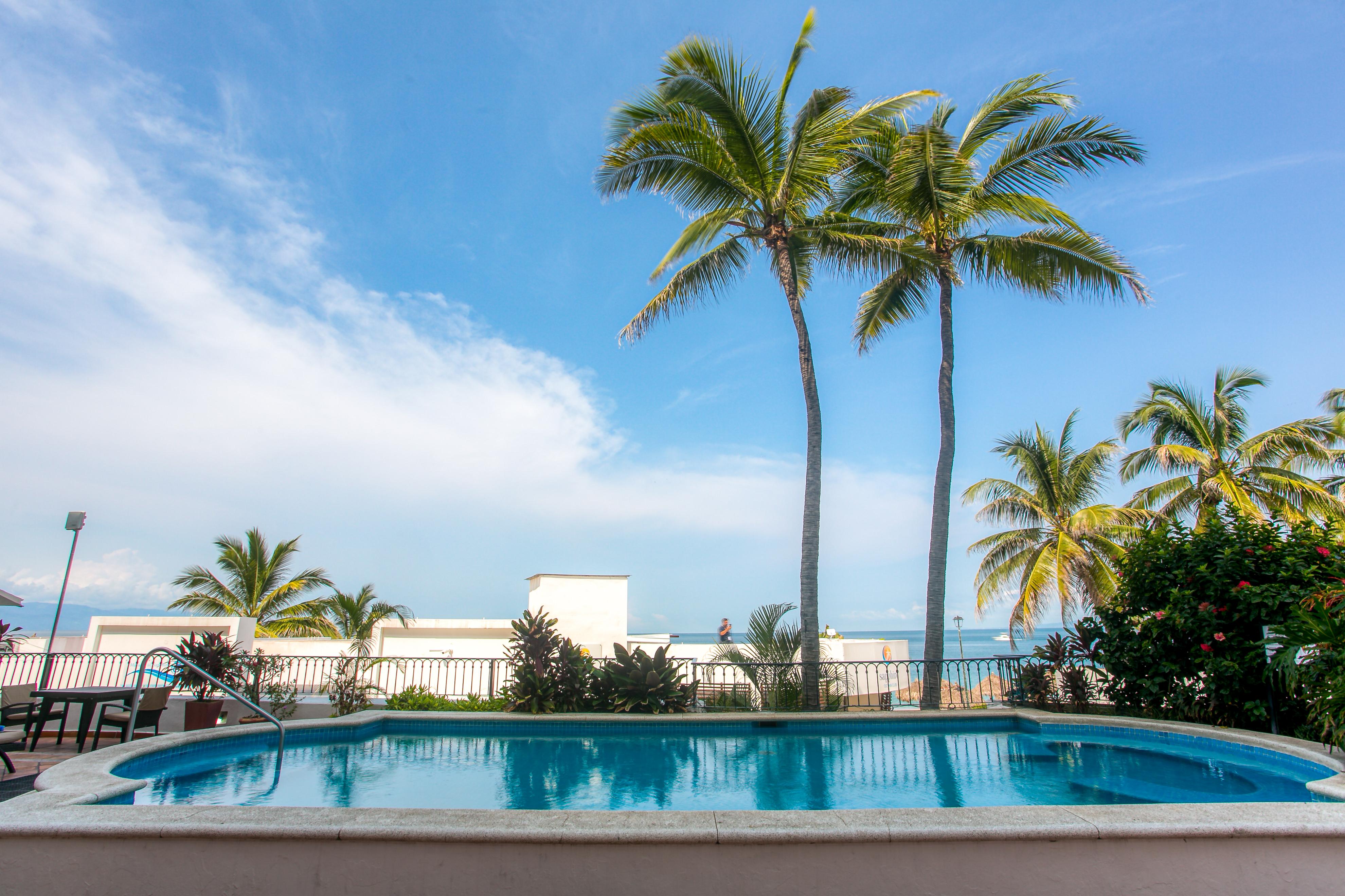 One Beach Street Zona Romantica Пуэрто-Вальярта Экстерьер фото